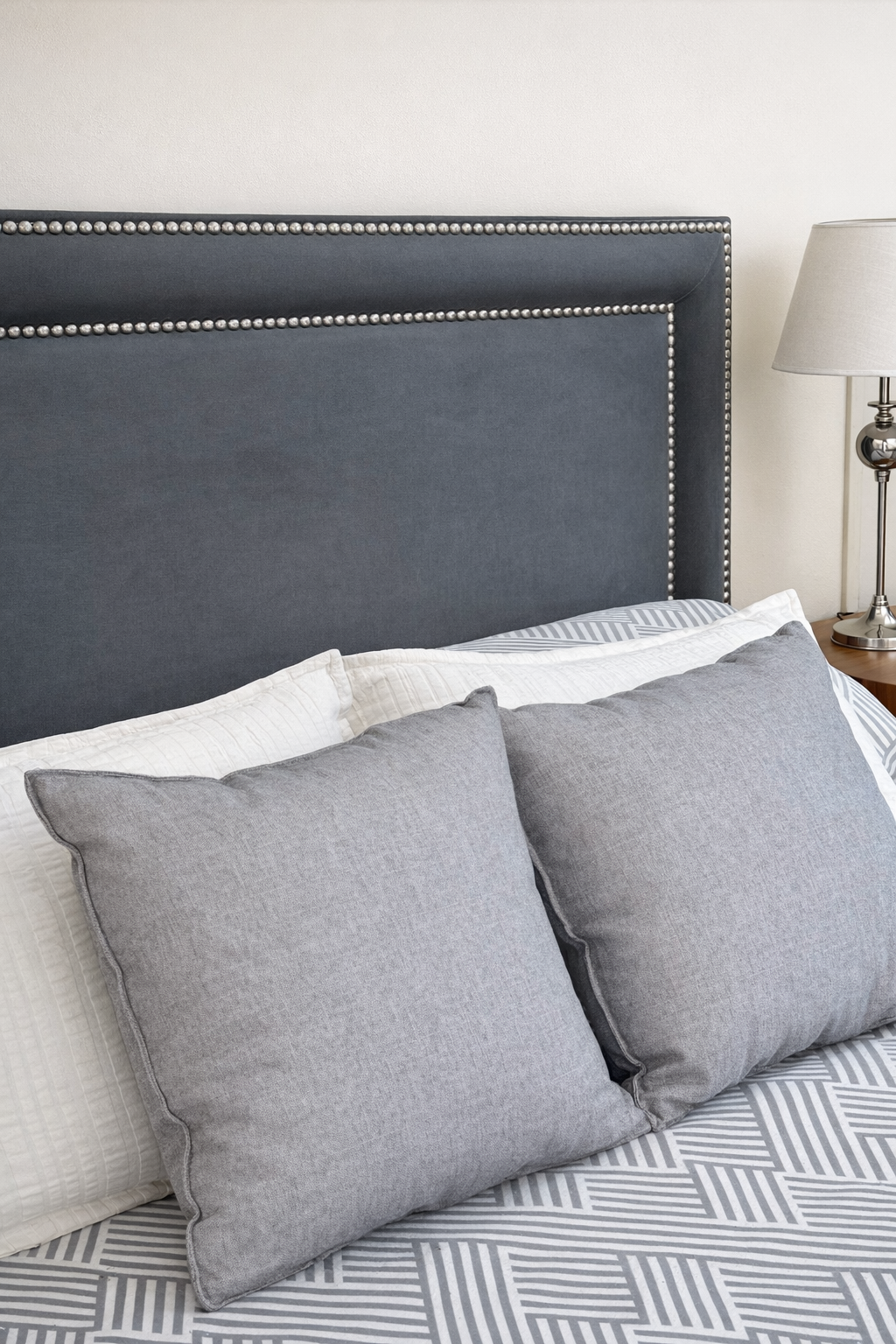 Tapizado con tachas - Imagen 3